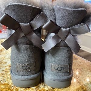 Women's Mini Bailey Bow II Boots UGG size 7